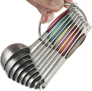 #1 Kitchen Hack: Magnetic Measuring Spoons